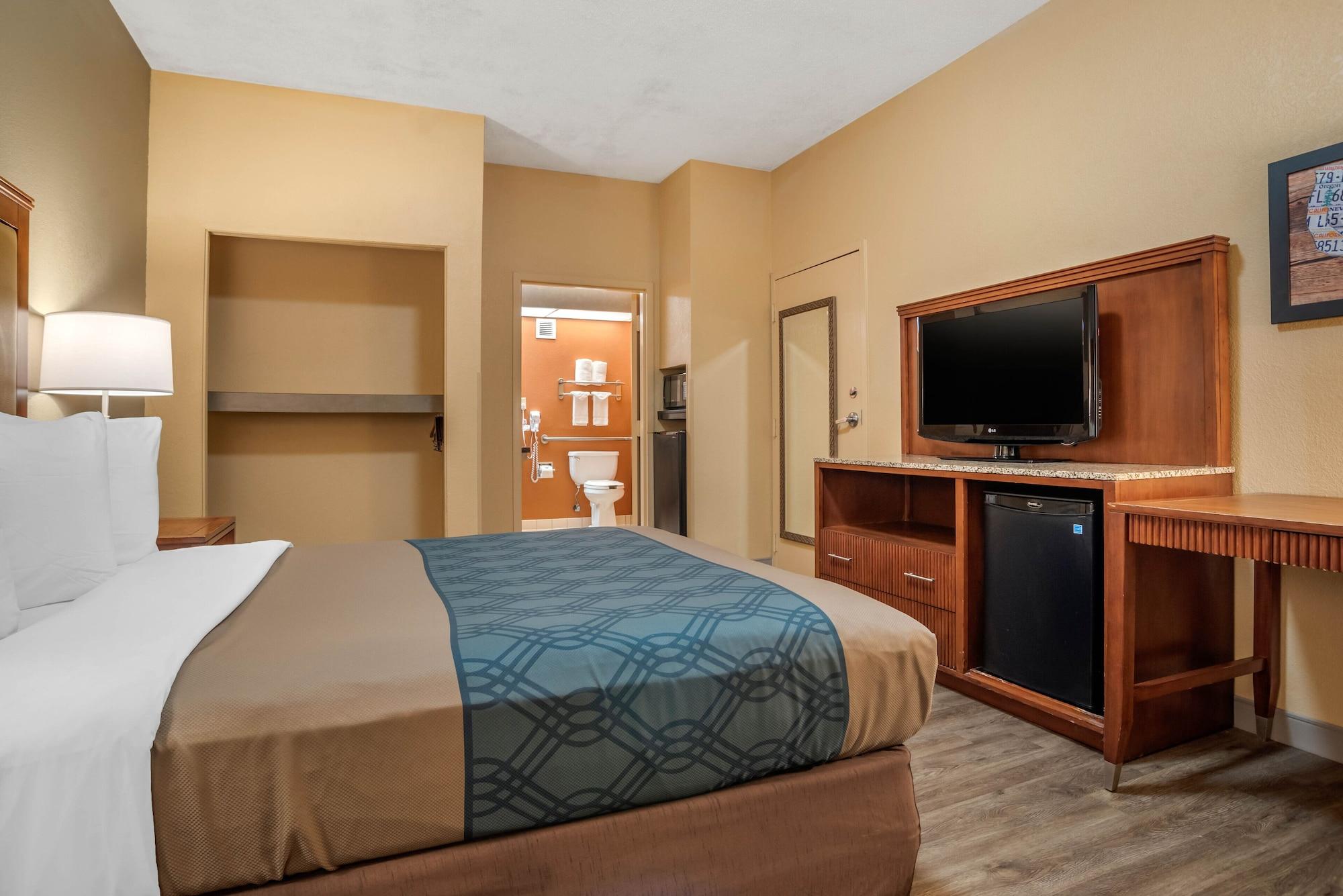 Econo Lodge Inn & Suites Foley-North Gulf Shores Bagian luar foto