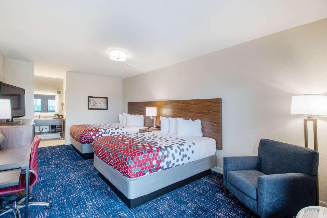 Econo Lodge Inn & Suites Foley-North Gulf Shores Bagian luar foto