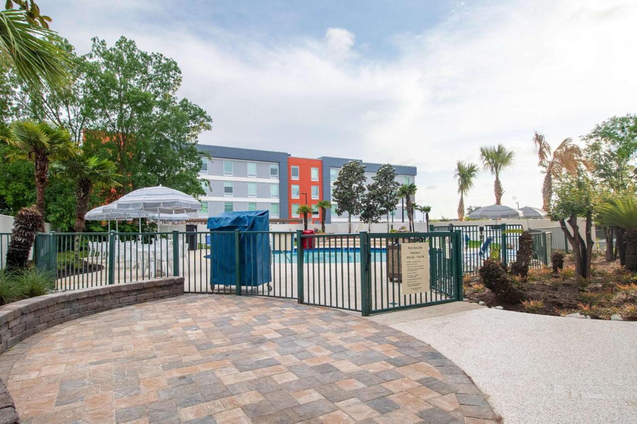 Econo Lodge Inn & Suites Foley-North Gulf Shores Bagian luar foto