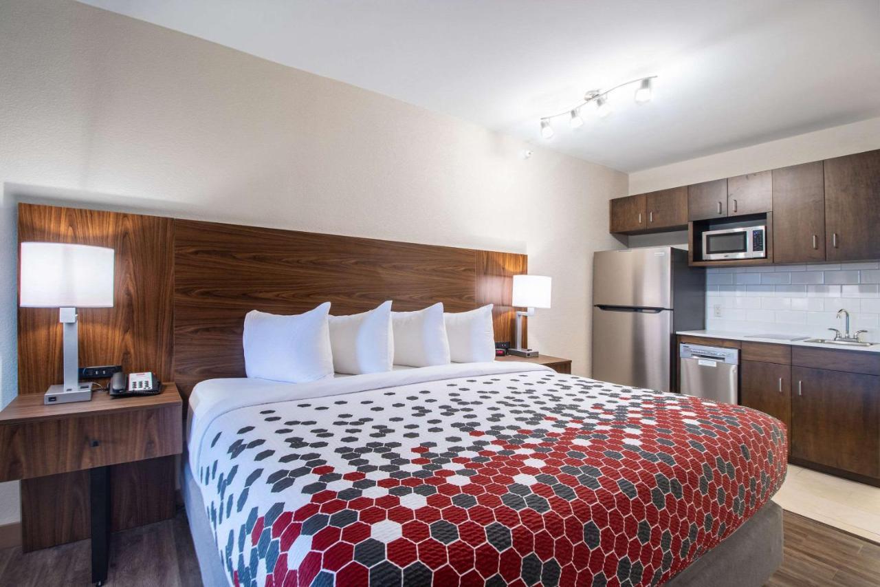Econo Lodge Inn & Suites Foley-North Gulf Shores Bagian luar foto