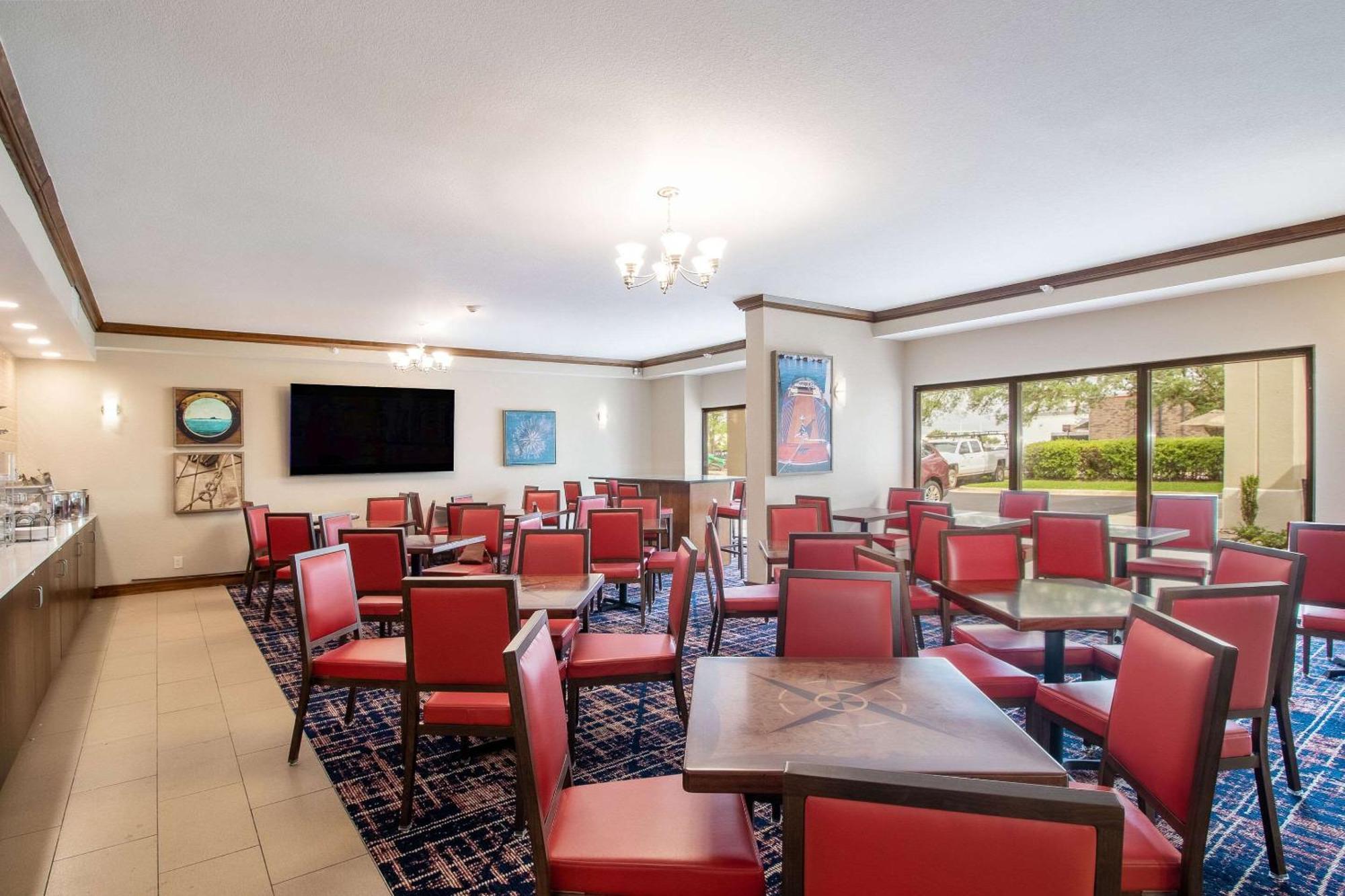 Econo Lodge Inn & Suites Foley-North Gulf Shores Bagian luar foto