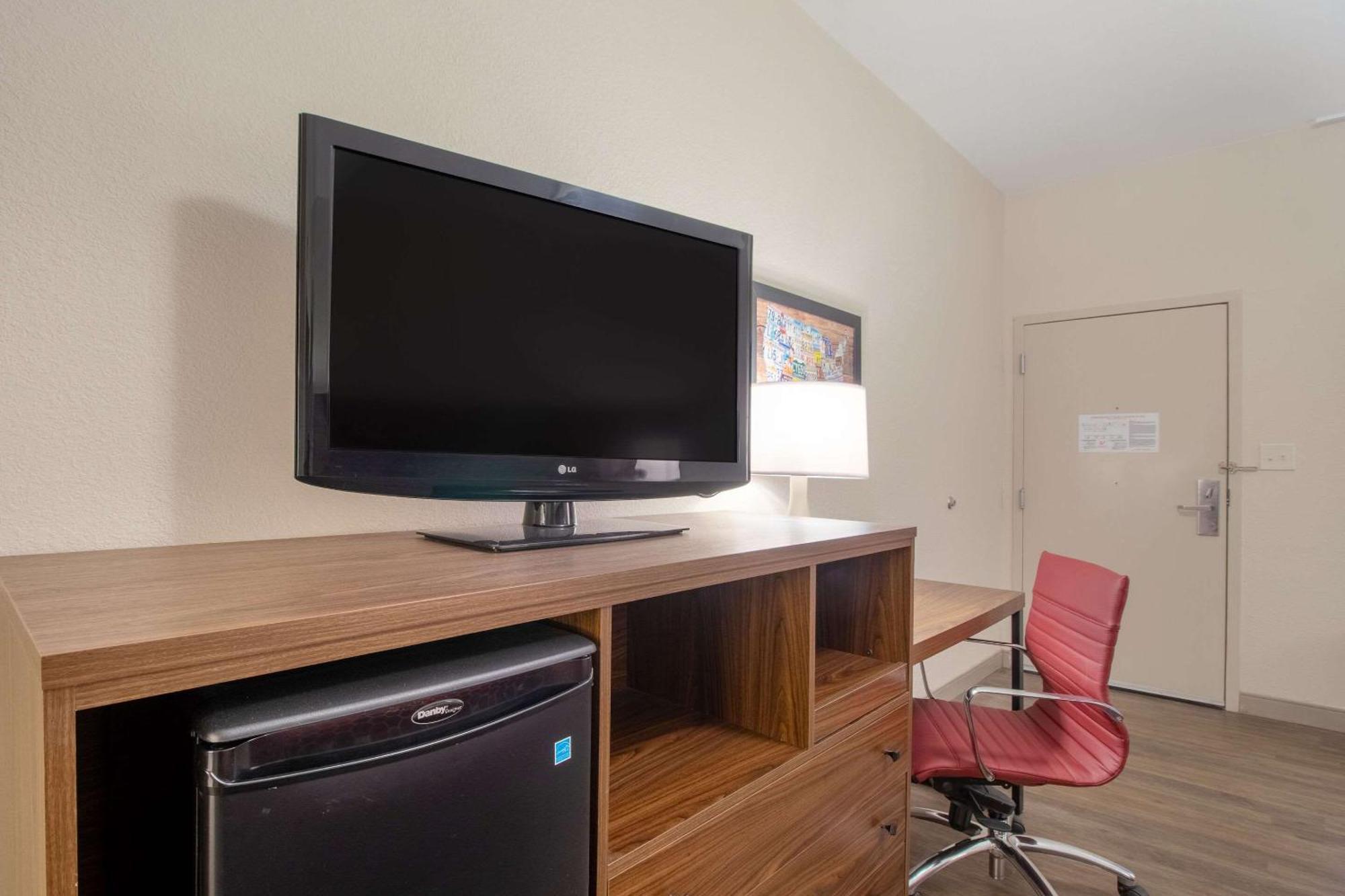 Econo Lodge Inn & Suites Foley-North Gulf Shores Bagian luar foto