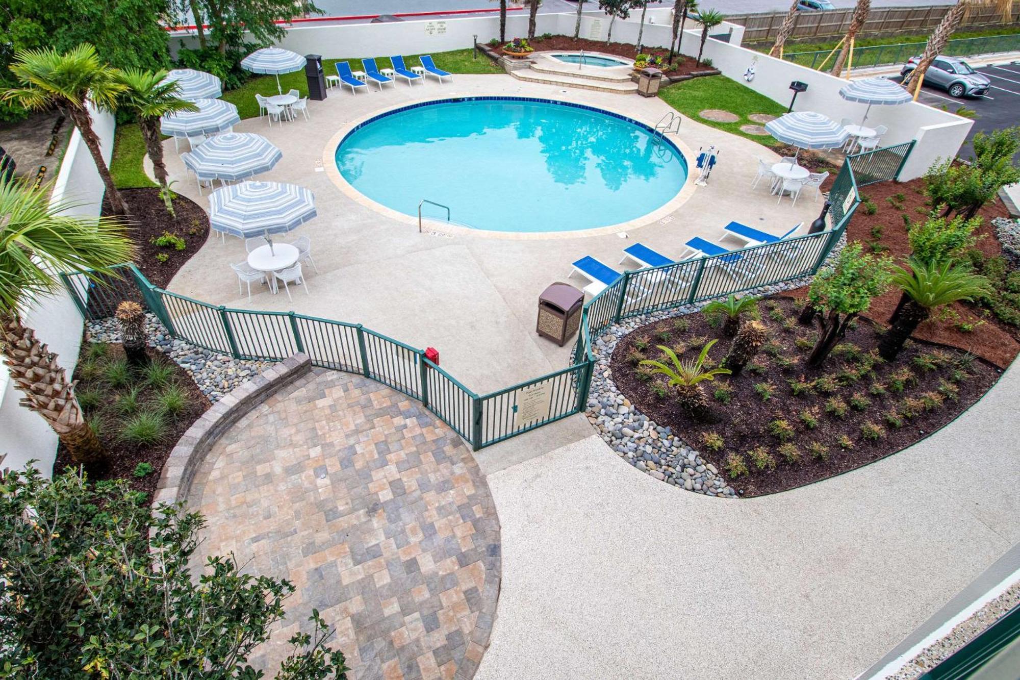 Econo Lodge Inn & Suites Foley-North Gulf Shores Bagian luar foto