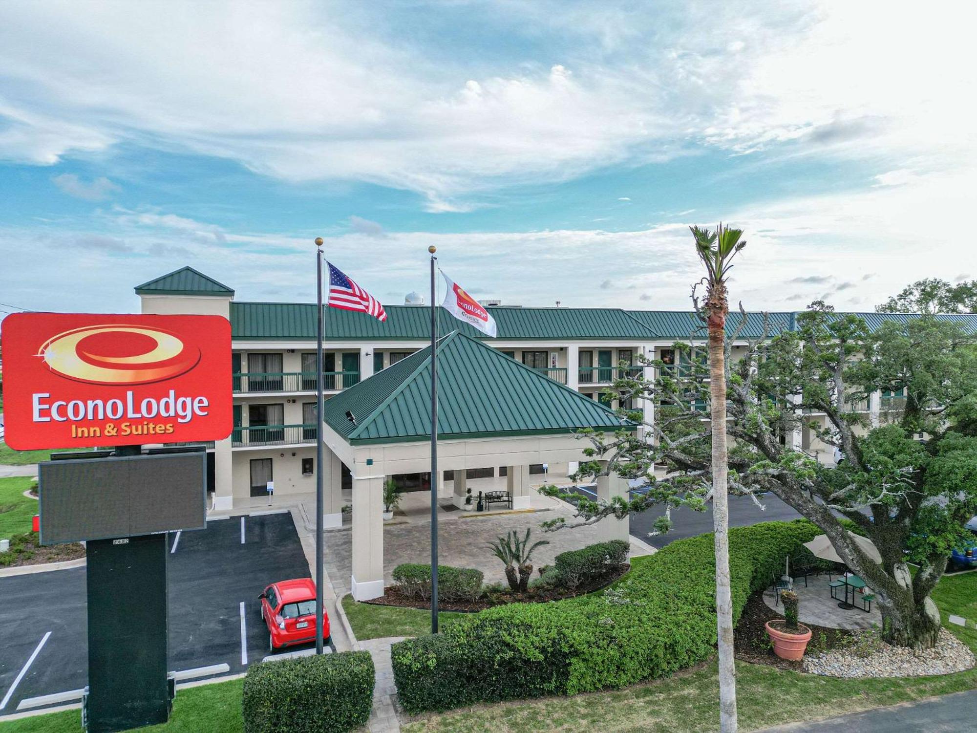 Econo Lodge Inn & Suites Foley-North Gulf Shores Bagian luar foto